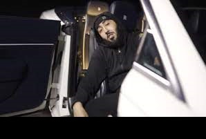 دانلود رایگان آهنگ خارجی Ay Em – Twists & Turns